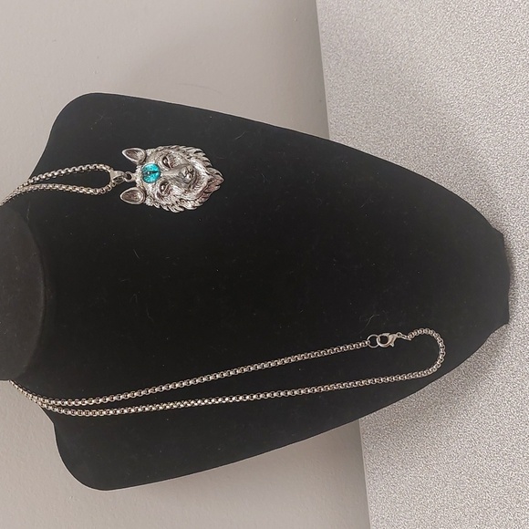 Silver Toned Wolf Head Blue Eye  Amulet Necklace - Picture 2 of 15